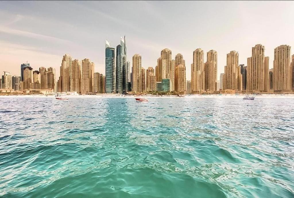 Luxury Apartments In Dubai Marina Exterior photo